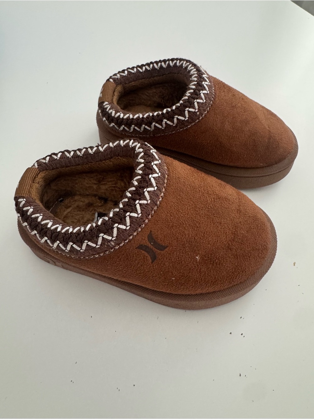 Hurley Kids Brown Plush-Lined Slip-On Sneakers